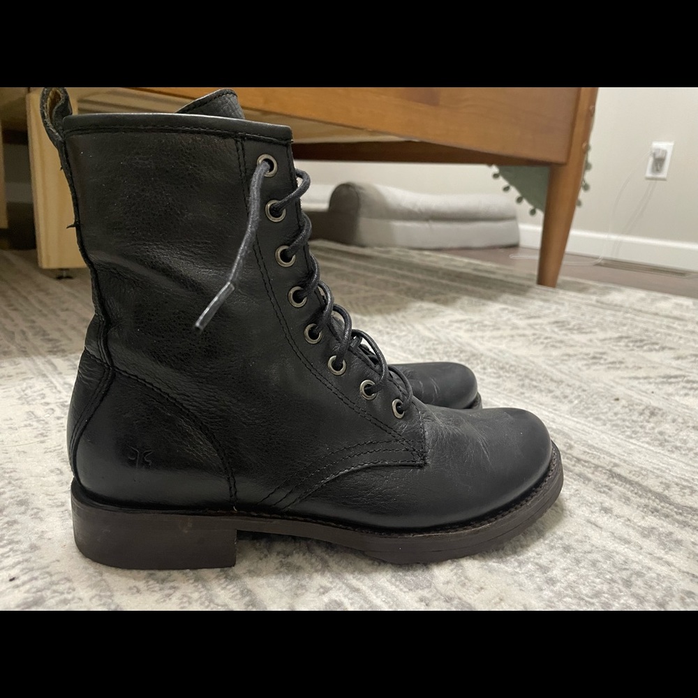 Frye Veronica lace up combat boots